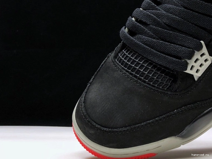 CEMENT 4 308497-060 BLACK JORDAN RETRO 0818